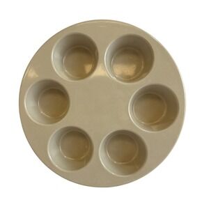 Anchor Hocking Beige 6 Cup Muffin Pan PM 447 11 Microwave Safe